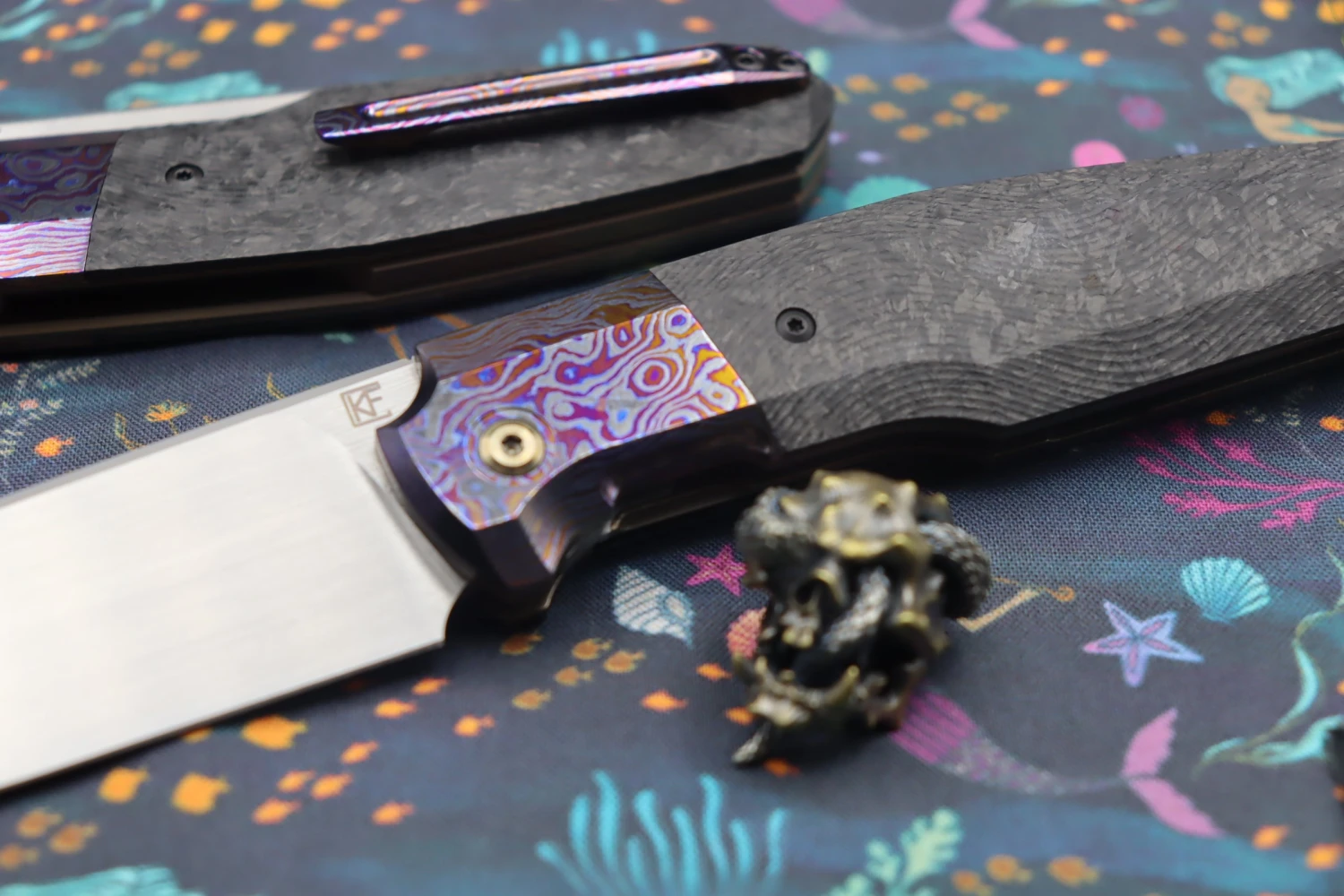 Custom Knife Factory FIF20 ZircuTi Bolster With Cool Carbon Fiber 4 Custom Knife Factory FIF20 ZircuTi Bolster With Cool Carbon Fiber - Image 4