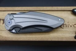 Jake Hoback Knives Sumo Light Gray Sandblast Handle & DLC Black Blade With Blue Anodized Accents 15 Jake Hoback Knives Sumo Light Gray Sandblast Handle & DLC Black Blade With Blue Anodized Accents -Nc Blade IMG 6237