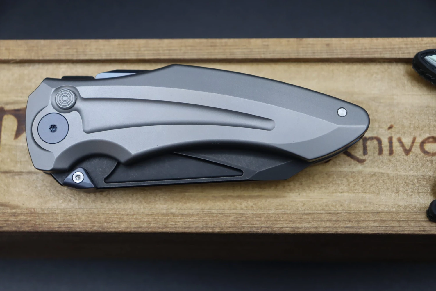 Jake Hoback Knives Sumo Light Gray Sandblast Handle & DLC Black Blade With Blue Anodized Accents 8 Jake Hoback Knives Sumo Light Gray Sandblast Handle & DLC Black Blade With Blue Anodized Accents - Image 8