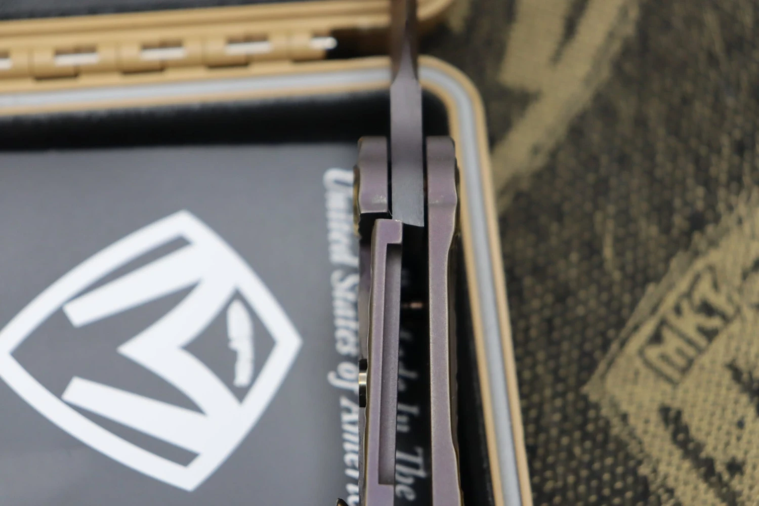 Medford Marauder H "Peaks & Valleys" Handles W/ Bronze Hardware & S35VN Vulcan Tanto 4 Medford Marauder H "Peaks & Valleys" Handles W/ Bronze Hardware & S35VN Vulcan Tanto - Image 4