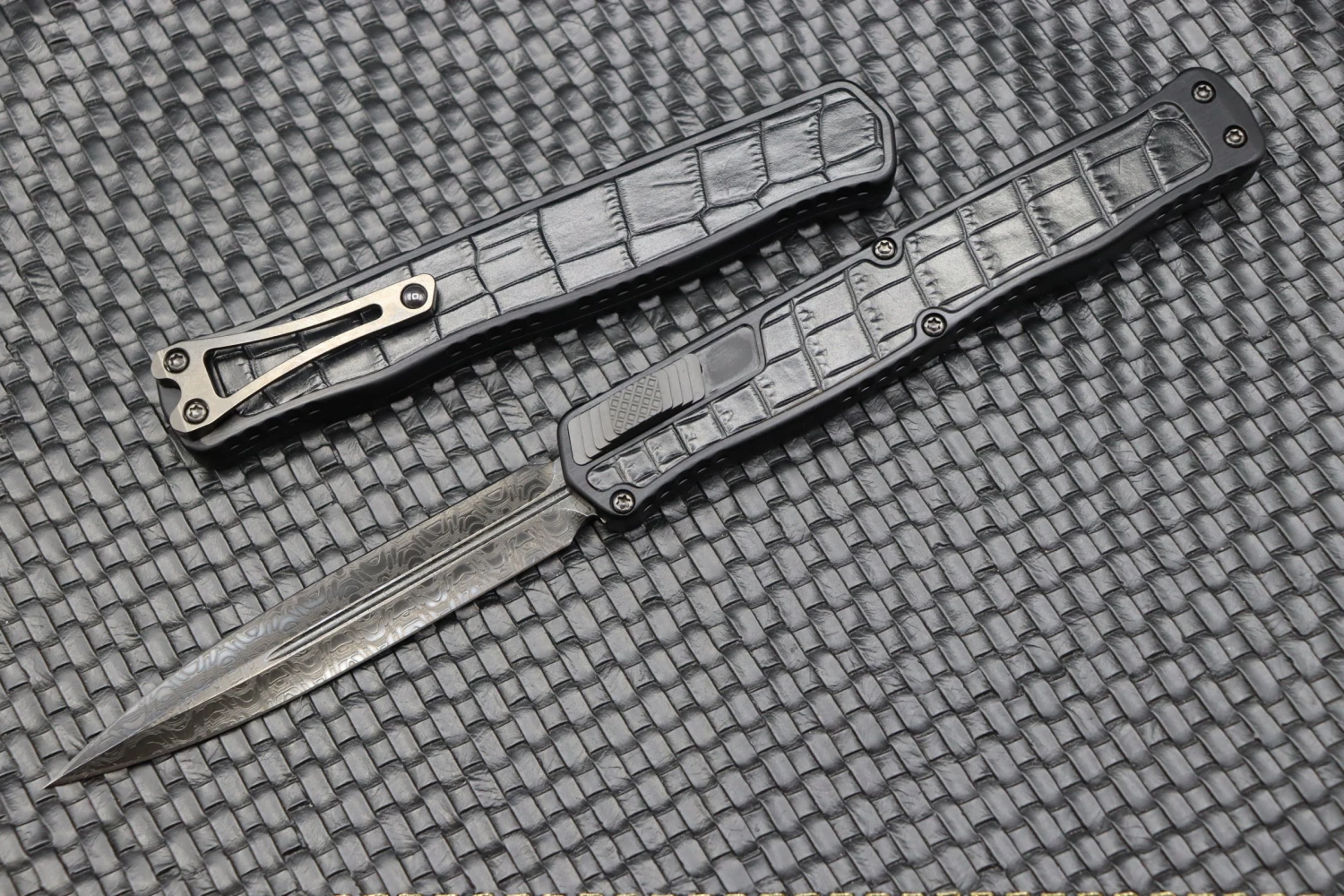 Heretic Knives Cleric II 2 Vegas Forge Reptilian DLC Damascus & Crocodile Inlays 1 Heretic Knives Cleric II 2 Vegas Forge Reptilian DLC Damascus & Crocodile Inlays