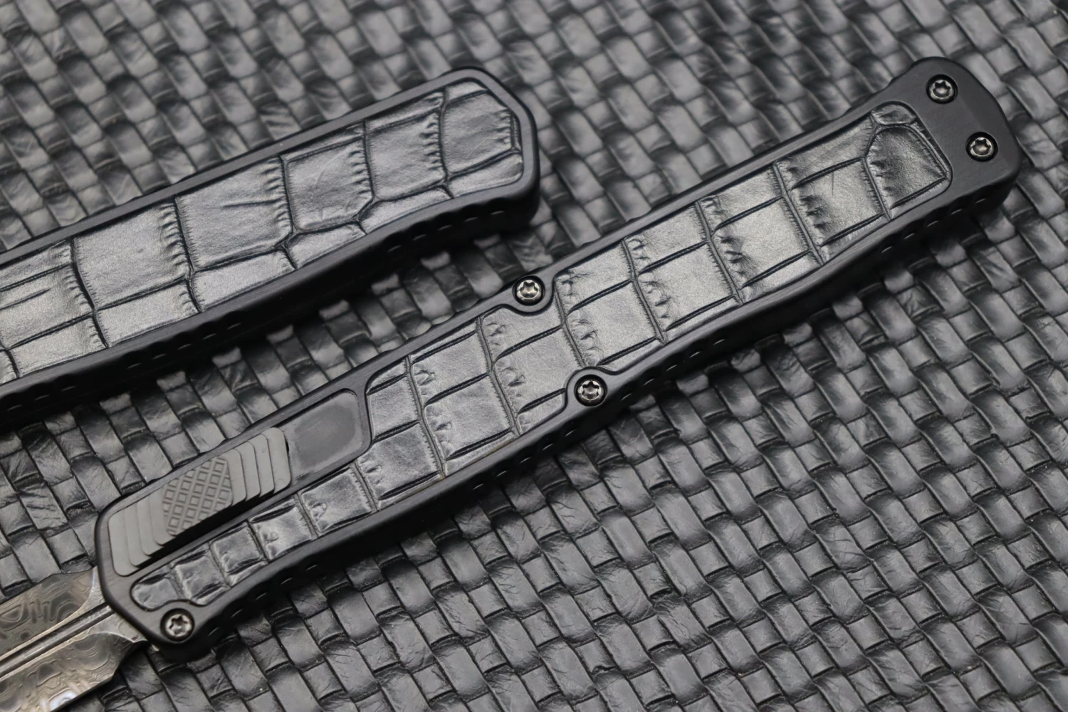 Heretic Knives Cleric II 2 Vegas Forge Reptilian DLC Damascus & Crocodile Inlays 3 Heretic Knives Cleric II 2 Vegas Forge Reptilian DLC Damascus & Crocodile Inlays - Image 3