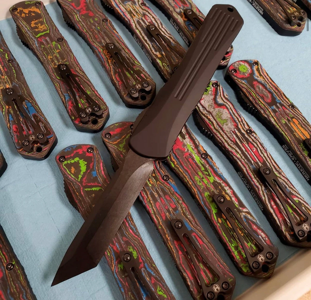 Heretic Knives Manticore X Awesome 80s Camo-Carbon Handle & DLC Tanto 1 Heretic Knives Manticore X Awesome 80s Camo-Carbon Handle & DLC Tanto