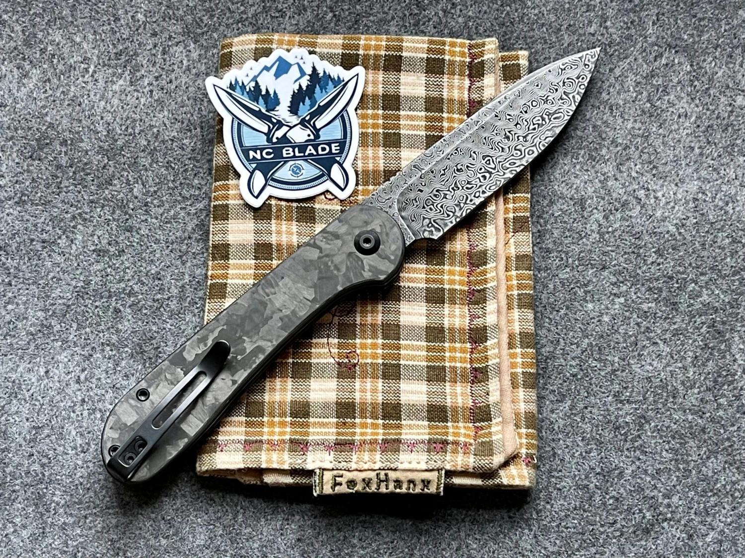 Civivi Elementum Button Lock Damascus & Marble Carbon Fiber C2103DS-3 2 Civivi Elementum Button Lock Damascus & Marble Carbon Fiber C2103DS-3 - Image 2