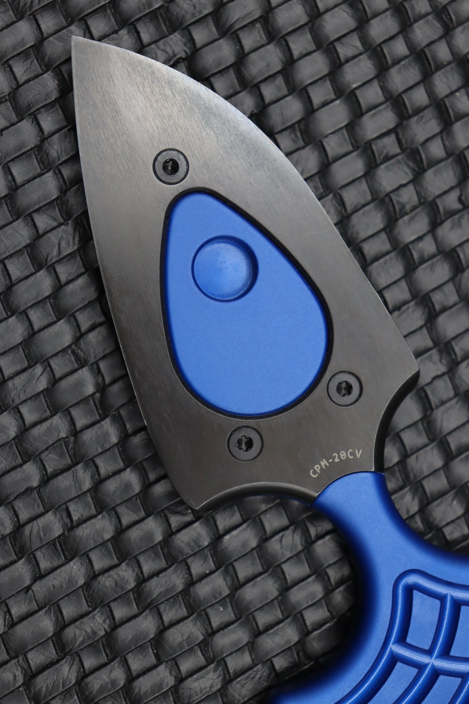 Heretic Knives Sleight Modular Push Dagger Blue Ano & DLC Blade W/ Teklok 5 Heretic Knives Sleight Modular Push Dagger Blue Ano & DLC Blade W/ Teklok - Image 5