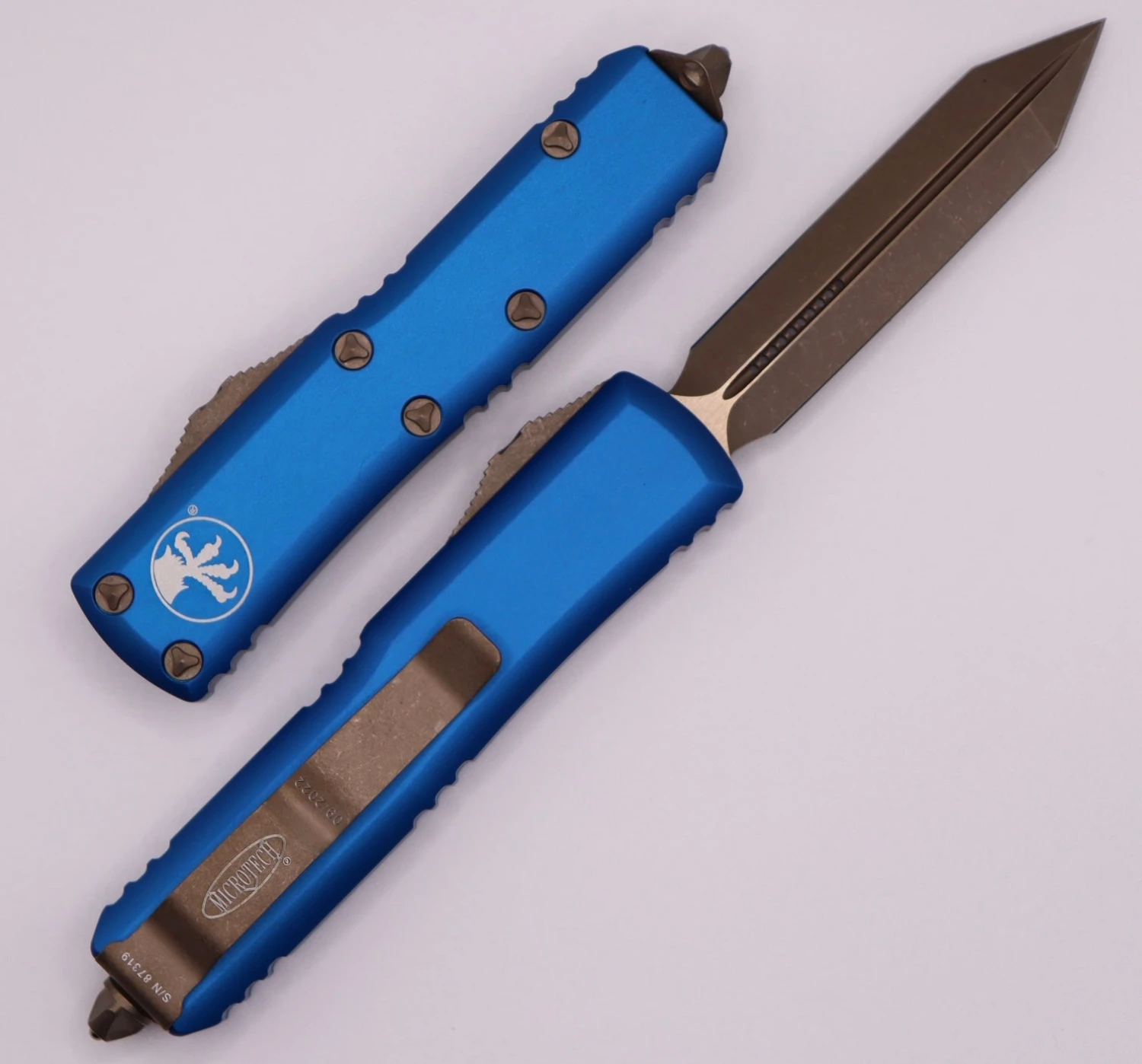Microtech UTX-85 Spartan Apocalyptic Bronze Standard & Blue 230-13APBL 3 Microtech UTX-85 Spartan Apocalyptic Bronze Standard & Blue 230-13APBL - Image 3