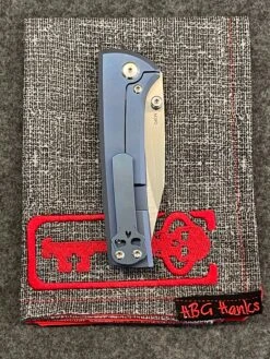 Chaves Scapegoat Exclusive Blue Stonewash Titanium & Belt Grind M390 -Nc Blade image 6f18d932 d0be 4408 9702 ff3d5653205d