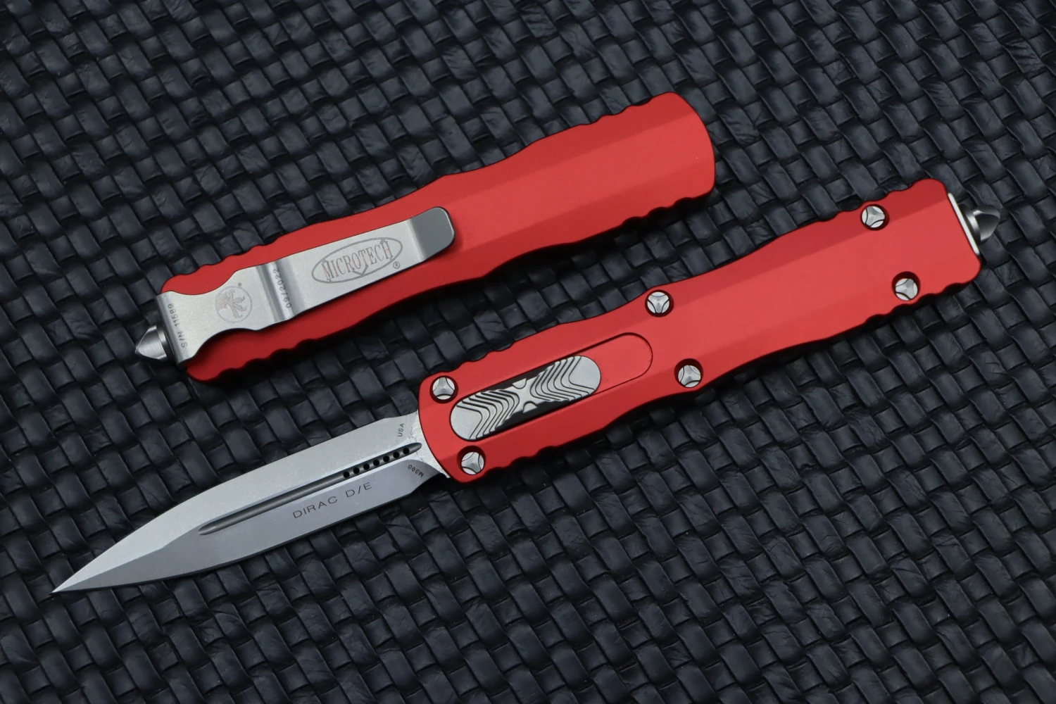 Microtech Dirac D/E Stonewash Standard & Red 225-10RD 1 Microtech Dirac D/E Stonewash Standard & Red 225-10RD