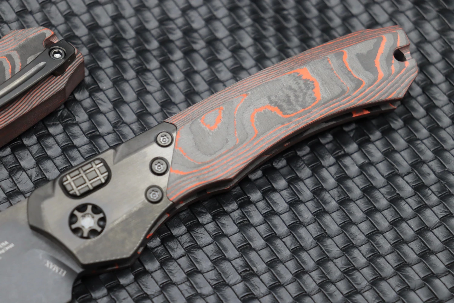 Heretic Knives Wraith Auto W/ Orange Camo Carbon Fiber & DLC H000-6A-ORCF 3 Heretic Knives Wraith Auto W/ Orange Camo Carbon Fiber & DLC H000-6A-ORCF - Image 3