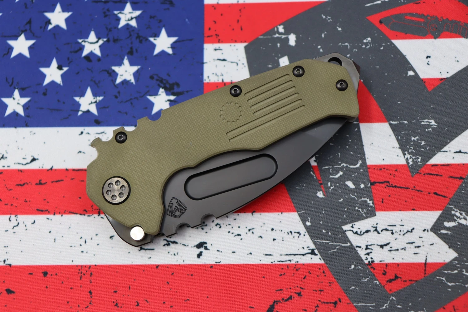 Medford Scout M/P Praetorian OD Green G10 & PVD D2 Blade W/ PVD Hardware/Clip/Breaker 3 Medford Scout M/P Praetorian OD Green G10 & PVD D2 Blade W/ PVD Hardware/Clip/Breaker - Image 3