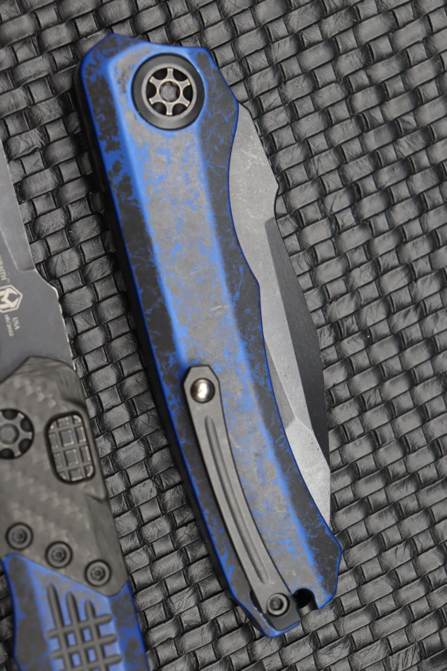 Heretic Knives Wraith Auto Battleworn Black Tanto W/ Carbon Fiber Bolster & Breakthrough Blue Handle DLC H100-8A-BRKBLU 10 Heretic Knives Wraith Auto Battleworn Black Tanto W/ Carbon Fiber Bolster & Breakthrough Blue Handle DLC H100-8A-BRKBLU - Image 10