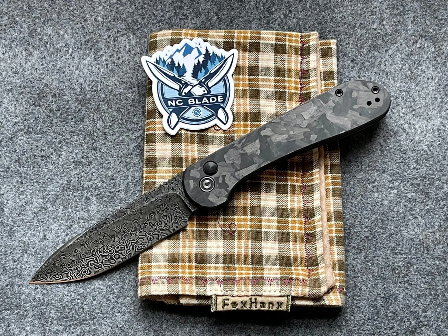 Civivi Elementum Button Lock Damascus & Marble Carbon Fiber C2103DS-3 1 Civivi Elementum Button Lock Damascus & Marble Carbon Fiber C2103DS-3