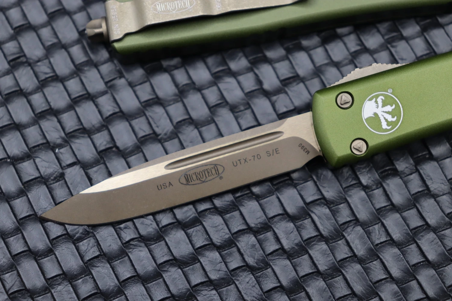 Microtech UTX-70 Single Edge Bronze Apocalyptic & OD Green 148-13APOD 2 Microtech UTX-70 Single Edge Bronze Apocalyptic & OD Green 148-13APOD - Image 2