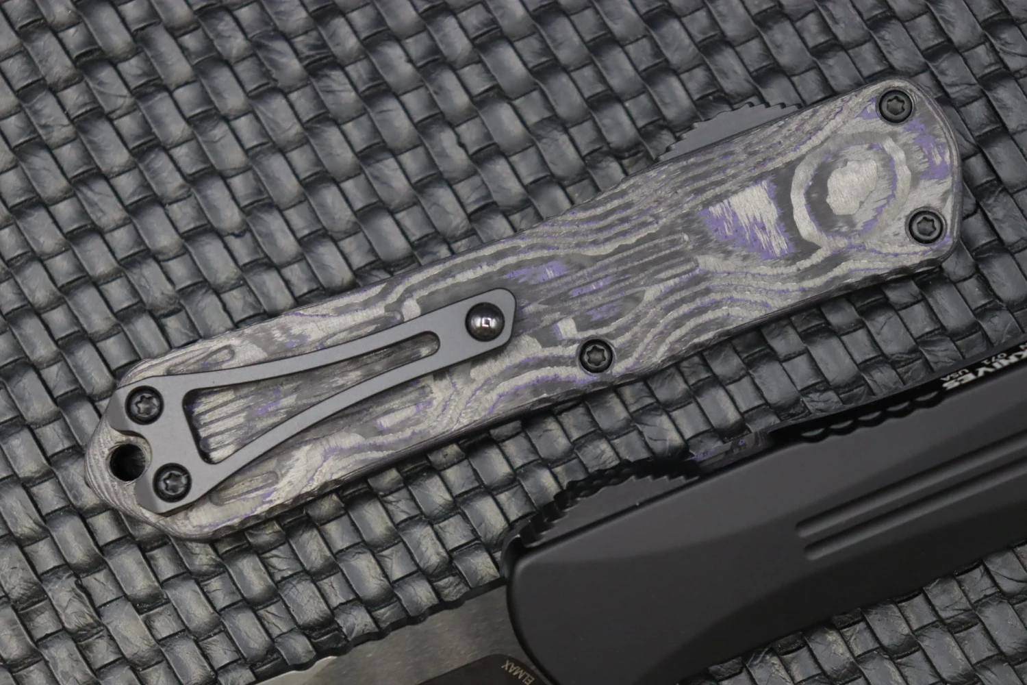 Heretic Knives Manticore E Bowie DLC & Purple Camo Carbon H026B-6A-PUCF 7 Heretic Knives Manticore E Bowie DLC & Purple Camo Carbon H026B-6A-PUCF - Image 7