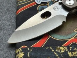 Medford Colonial Bronze Titanium -Nc Blade image c3c6e080 1fc3 4e00 b0fb 2b4bb3c02248