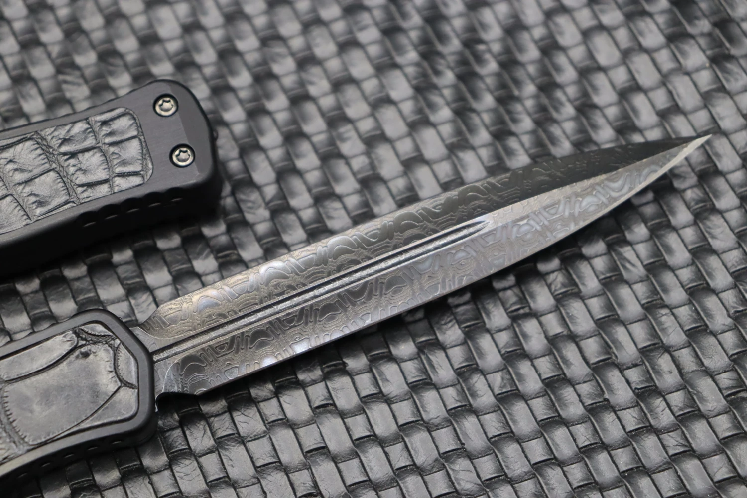 Heretic Knives Cleric II 2 Vegas Forge Reptilian DLC Damascus & Crocodile Inlays 6 Heretic Knives Cleric II 2 Vegas Forge Reptilian DLC Damascus & Crocodile Inlays - Image 6