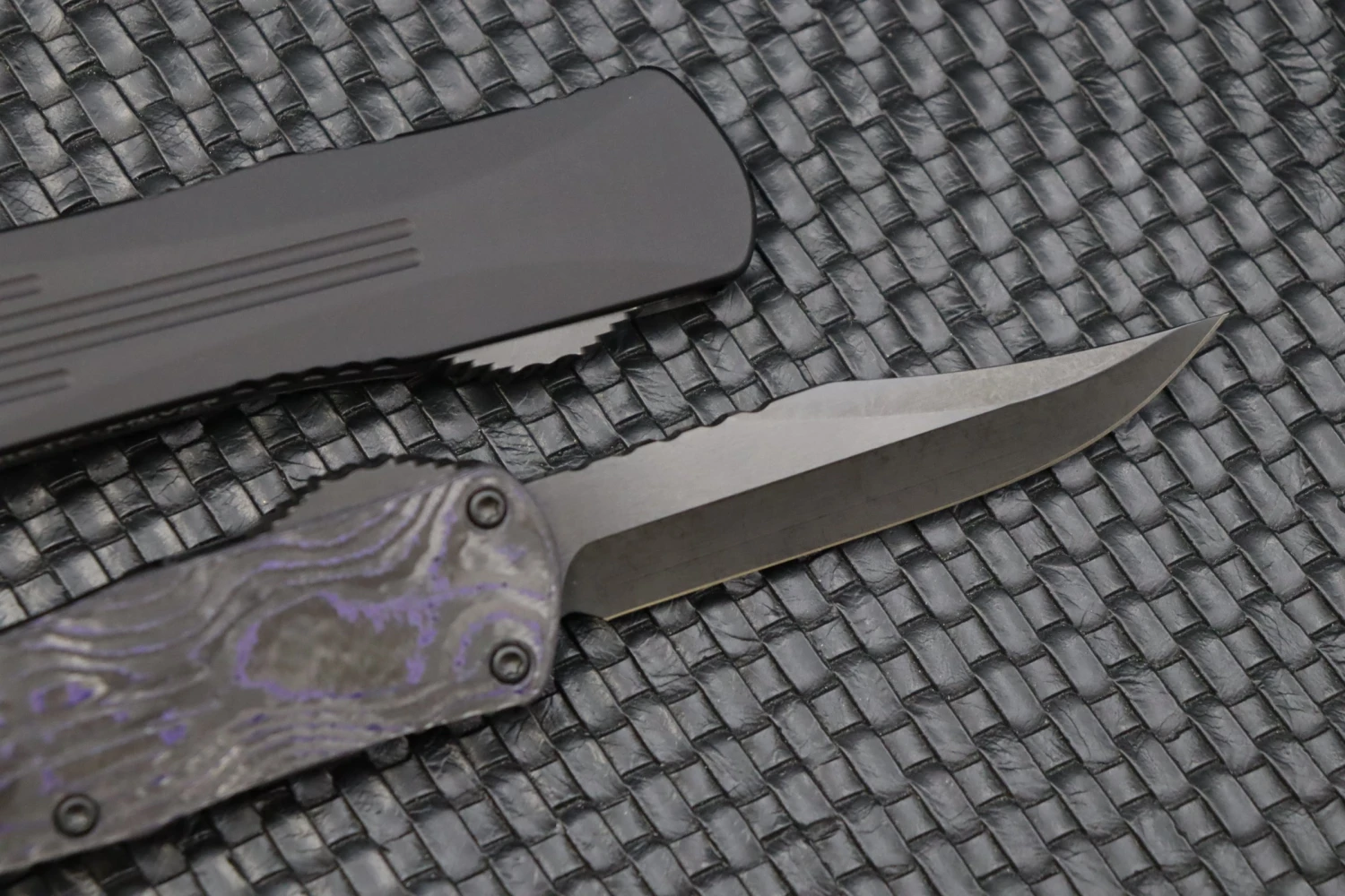 Heretic Knives Manticore E Bowie DLC & Purple Camo Carbon H026B-6A-PUCF 6 Heretic Knives Manticore E Bowie DLC & Purple Camo Carbon H026B-6A-PUCF - Image 6