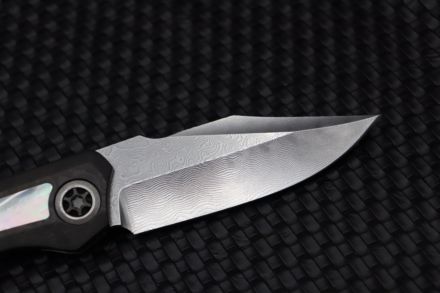 Heretic Knives Wraith Auto W/ Black Dunes Fat Carbon & Mother Of Pearl Inlays & Hand Ground Vegas Forge Damascus 5 Heretic Knives Wraith Auto W/ Black Dunes Fat Carbon & Mother Of Pearl Inlays & Hand Ground Vegas Forge Damascus - Image 5