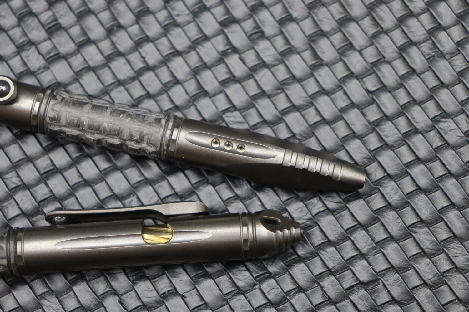 Microtech Kyroh Pen Shot Peened Full Size 403-TI-SPTRI 4 Microtech Kyroh Pen Shot Peened Full Size 403-TI-SPTRI - Image 4