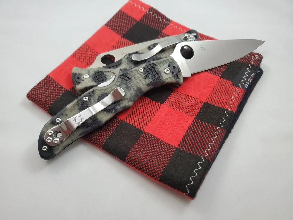 Spyderco Endura Zome GITD Exclusive C10ZFPGITD 2 Spyderco Endura Zome GITD Exclusive C10ZFPGITD - Image 2